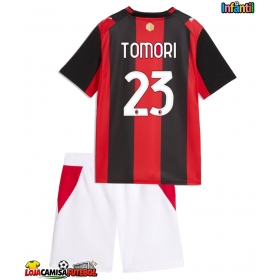 Camisa de Futebol AC Milan Fikayo Tomori #23 Equipamento Principal Infantil 2026-27 Manga Curta (+ Calças curtas)